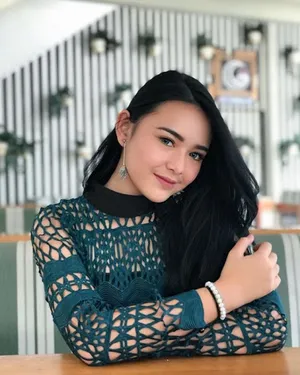 Amanda Manopo Wallpaper screenshot 1
