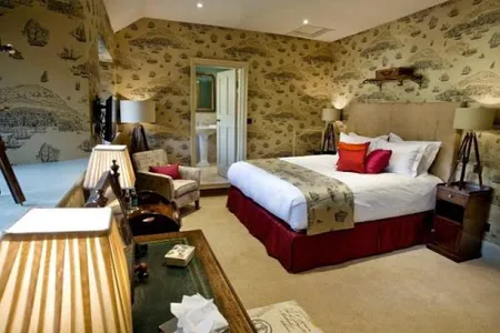 Castle Themed Bedroom screenshot 3