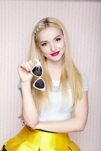 Dove Cameron Wallpapers screenshot 1