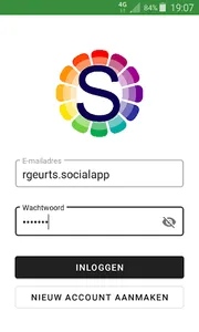 SocialApp screenshot 0