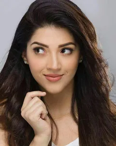 Mehreen Pirzada Wallpapers HD  screenshot 11