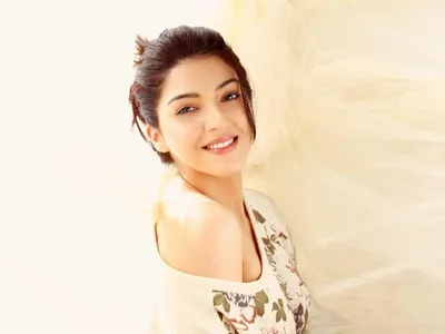 Mehreen Pirzada Wallpapers HD  screenshot 8