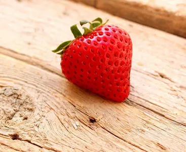 Strawberry Wallpapers HD screenshot 5
