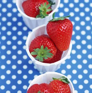 Strawberry Wallpapers HD screenshot 7