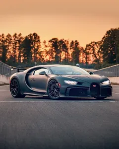 Bugatti Chiron Car Wallpapers screenshot 21