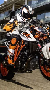 KTM 1290 Super Duke Wallpapers screenshot 13