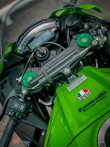 Kawasaki Ninja ZX10r Wallpaper screenshot 6