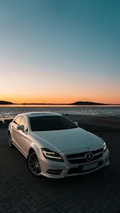 Mercedes Benz EQC Wallpapers screenshot 21