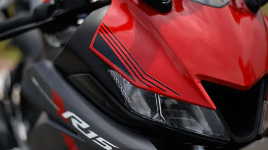 Yamaha R15 Wallpapers screenshot 20