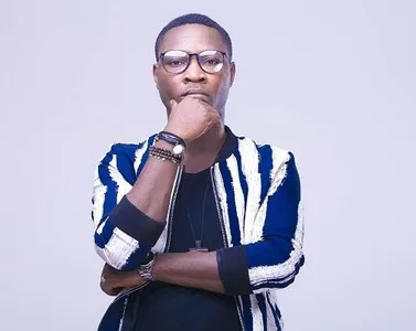 Akesse Brempong Music Videos screenshot 1