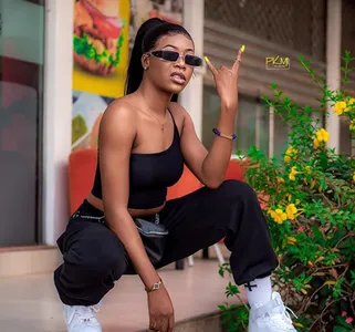 Freda Rhymz Music Videos screenshot 0