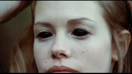 Invasion of the Bee Girls screenshot 6