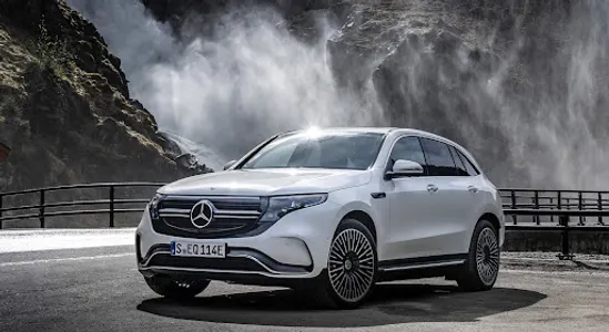 Mercedes Benz EQC Wallpapers screenshot 5