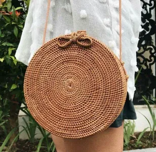 Model of strap bag screenshot 2