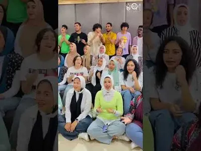 اغنية اختياراتي مدمرة حياتي screenshot 2