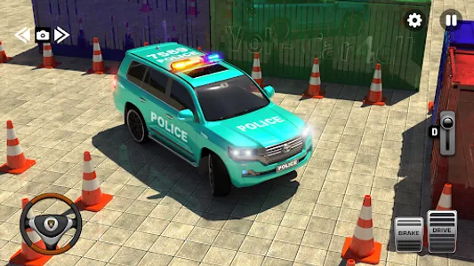 Police Prado Car Parking Games screenshot 21