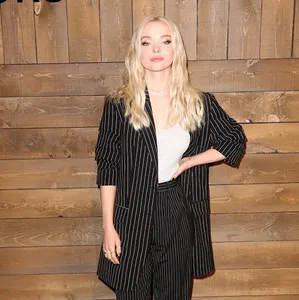 Dove Cameron Wallpapers screenshot 13