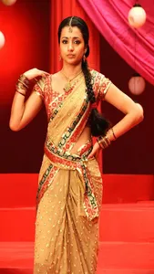 Trisha:Wallpapers,Auto Wallpap screenshot 1