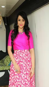 Trisha:Wallpapers,Auto Wallpap screenshot 3