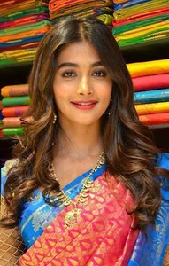 Pooja Hegde wallpapers-movies screenshot 8