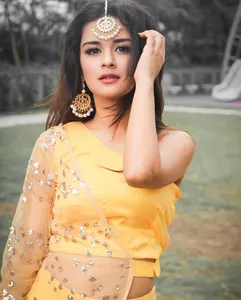Avneet Kaur Wallpapers HD screenshot 6