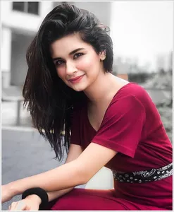 Avneet Kaur Wallpapers HD screenshot 7