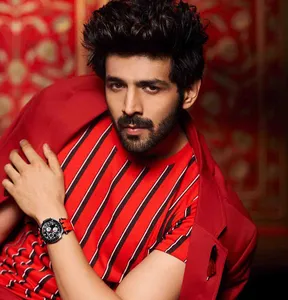 Kartik Aaryan Wallpapers HD screenshot 1