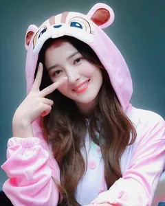 Nancy Momoland Wallpapers HD screenshot 2