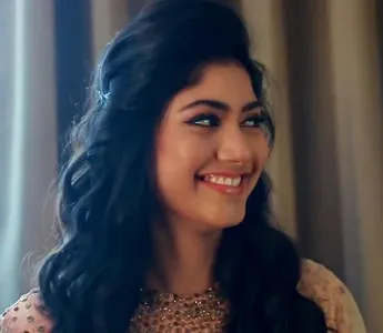 Latest Sai Pallavi Wallpapers  screenshot 0