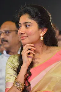 Latest Sai Pallavi Wallpapers  screenshot 2