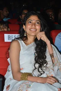 Latest Sai Pallavi Wallpapers  screenshot 3