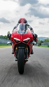 Ducati Panigale V4 Wallpapers screenshot 3