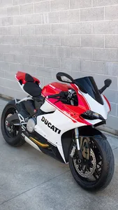 Ducati Panigale V4 Wallpapers screenshot 9