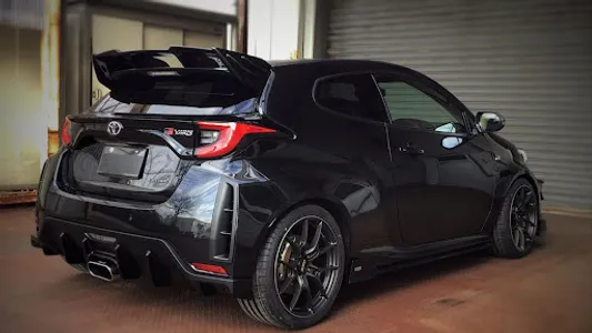 Toyota Yaris Wallpapers screenshot 13