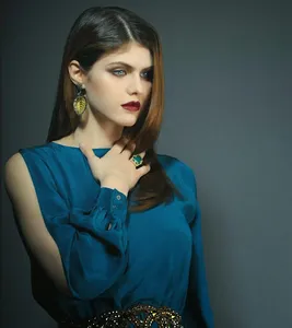 Alexandra Daddario Wallpaper screenshot 15