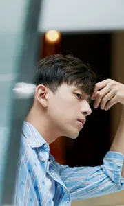 Li Xian (李现) Wallpaper screenshot 2