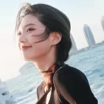 怦然心动的瞬间-轻科幻真人互动恋爱影游 icon