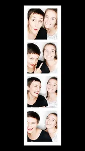 Simple Photo Booth - Best Real Camera Selfie Fun App with Collage Grid Frame screenshot 1