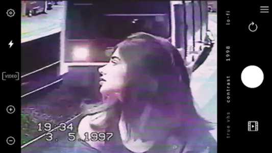 True VHS - 90s Vintage camera screenshot 2